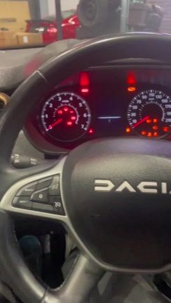 Dacia Duster 2023 1.0 Lpg Extreme Full!-thumb-2