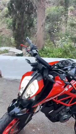 KTM 390 Duke 2020-thumb-1