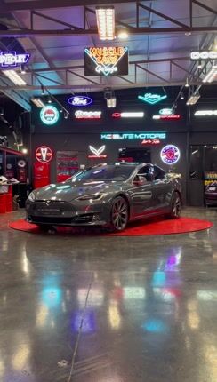 Tesla Model S 2018 P 100D Ludicrous +-thumb-1