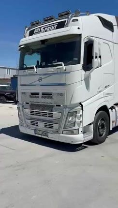 Volvo 2018 FH460-thumb-1