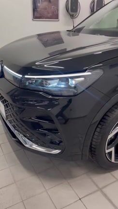 Volkswagen Tiguan 2026 R-Line More 1.5 eTSI plug in hybrid-thumb-1
