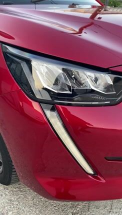 Peugeot 208 2022 1.2 PURETECH-thumb-1