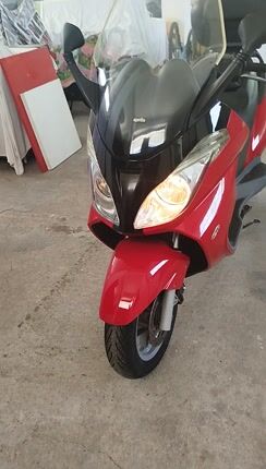 Scooter-thumb-1