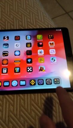 APPLE iPAD AIR (3ης γενιάς)-thumb-1