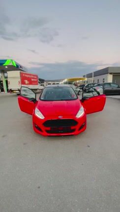 Ford Fiesta 2016 ST LINE -RED EDITION-thumb-1