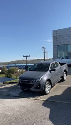 Isuzu D-Max 2024 DMAX-thumb-2