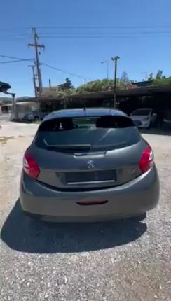 Peugeot 208 2012 1.2 PURETECH 82 STYLE-thumb-1