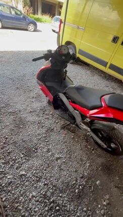 Derbi GP-1 50 2006 Gp 1 50 raising-thumb-2
