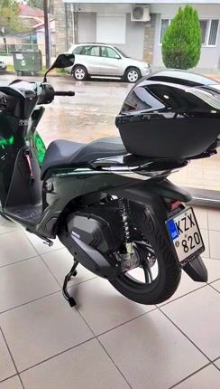 Honda SH 125i 2025 Vetro Edition Top Box-thumb-1