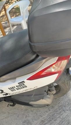 Kymco Downtown 300i 2010-thumb-1