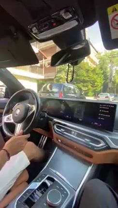 Bmw 320 2023 M SPORT-thumb-1