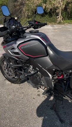 Suzuki V-Strom 1000 2017-thumb-1