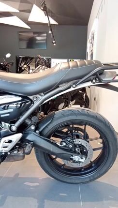 Triumph Speed 400 2025-thumb-1