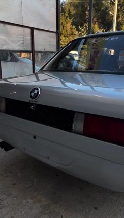 Bmw 330 1979 E21-thumb-1
