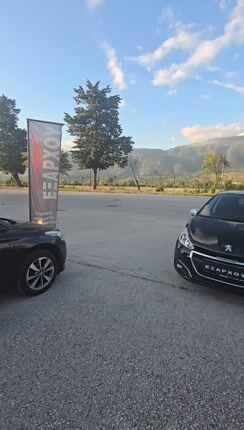 Peugeot 208 2017 Style-thumb-1