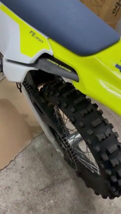 Husqvarna FE 350 2023-thumb-1