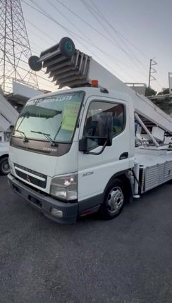 Ανελκυστήρες Μετακομίσεων Kubota 2009 Iniversal 24/5 m-thumb-1