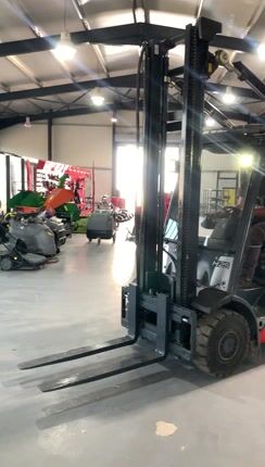 Linde 2011 H25 T-thumb-1
