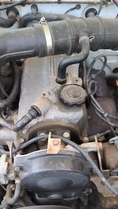 Mazda b1600 ford courier-thumb-1