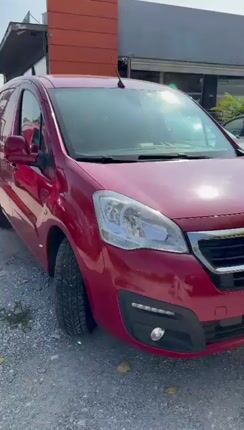 Κλούβα Peugeot 2018 partner 120 premium pack-thumb-1