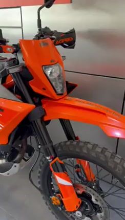 KTM 390 ENDURO R 2025 QUICKSHIFTER Eλάχιστα χλμ-thumb-1