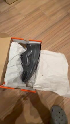Nike Vomero 18-thumb-1