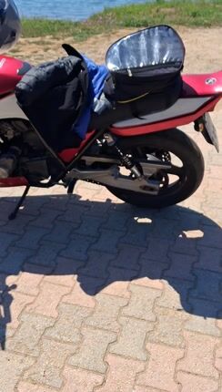 Honda CB 400SF 1999 cb400sf-thumb-1