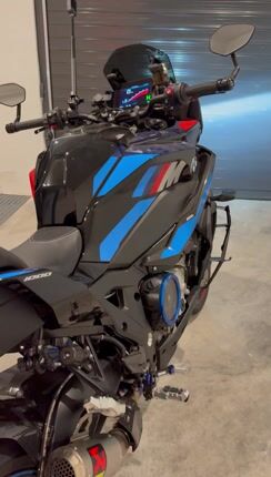 Bmw M 1000 XR 2025 Competition-thumb-1