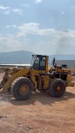Φορτωτής Με Λάστιχα Komatsu 1993 WA500-thumb-1