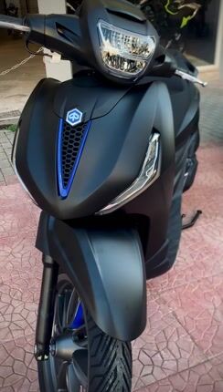 Piaggio Beverly 400 2025 S-thumb-1