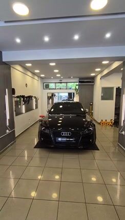 Audi A5 2009-thumb-1
