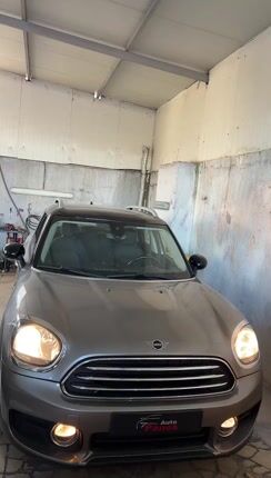 Mini Countryman 2018-thumb-1