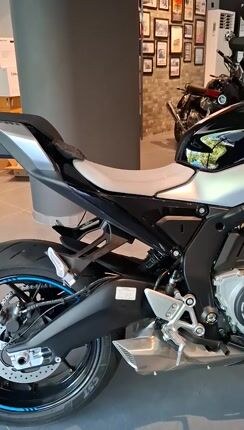 CFmoto 675 SR-R 2026-thumb-1