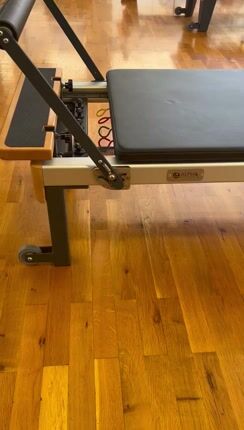 Reformer Pilates-thumb-1