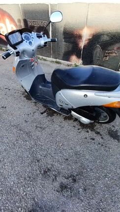 Honda NES 2002-thumb-1