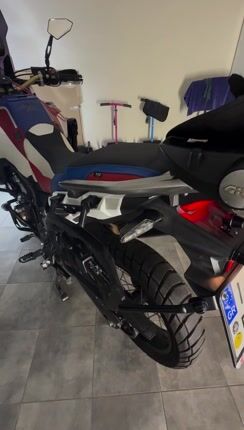Honda CRF 1000 2016-thumb-1