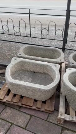 Γούρνες, πέτρινοι νεροχύτες, νιπτήρες παλιές πέτρες πέτρινοι νεροχύτες-thumb-1