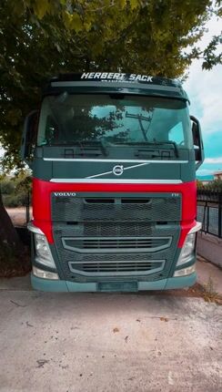 Volvo 440 2014 Volvo 440-thumb-1