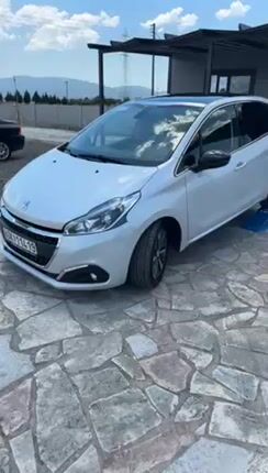 Peugeot 208 2017 1.2 eTHP Roland Garros-thumb-1