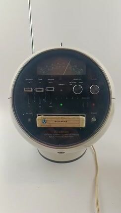 Σπάνιο ραδιοκασετόφωνο Weltron Model 2001 γνωστό ως "Space Ball ή Space Helmet radio" του 1970.-thumb-3