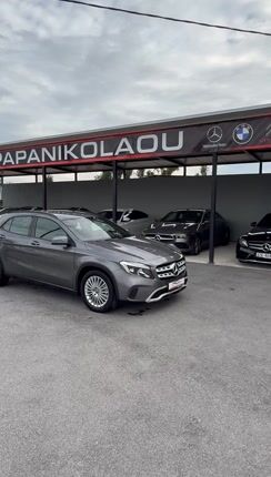 Mercedes-Benz GLA 180 2017 GLA 180 7-G DCT INTUITION-thumb-1