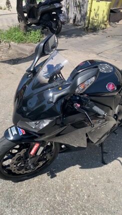 Honda CBR 1000RR 2012-thumb-1