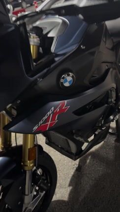 Bmw S 1000 XR 2017-thumb-1