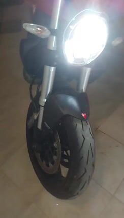 Ducati Monster 821 2015-thumb-2