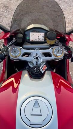 Ducati 1299 Panigale 2017-thumb-2