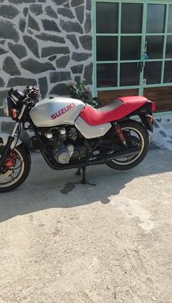 Suzuki GS 550 1982-thumb-1